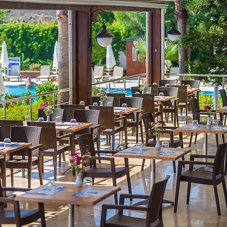 Semesteranläggning (resort) Pgs Rose (adults Only) 5*