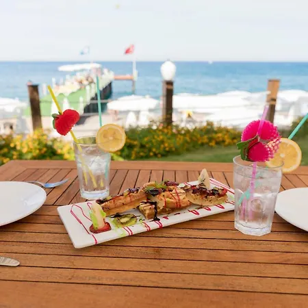 Resort Pgs Rose (adults Only)